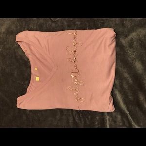 “Girl gotta look good” pink tee